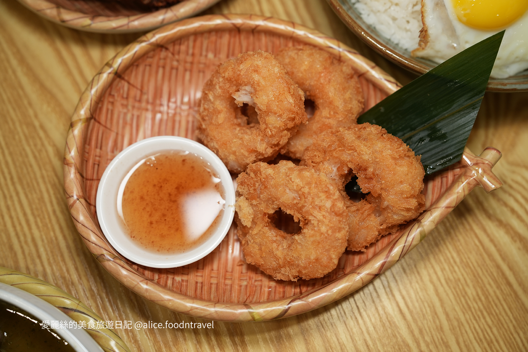 逢甲美食 逢甲必吃 逢甲平價美食 台中西屯區 逢甲大學 逢甲商圈 西屯餐廳 泰宵張逢甲店 台中西屯美食 逢甲宵夜推薦 逢甲夜市美食 台中泰式料理 逢甲學生美食 泰式火山排骨 泰式紙包魚 泰式簡餐 台中宵夜餐廳 泰式蝦餅 泰式五花酥肉飯 泰式甜點推薦 台中泰式奶茶 逢甲夜晚美食 逢甲宵夜小吃 高CP值泰式料理 台中平價泰式餐廳 逢甲商圈美食 泰宵張勤美店