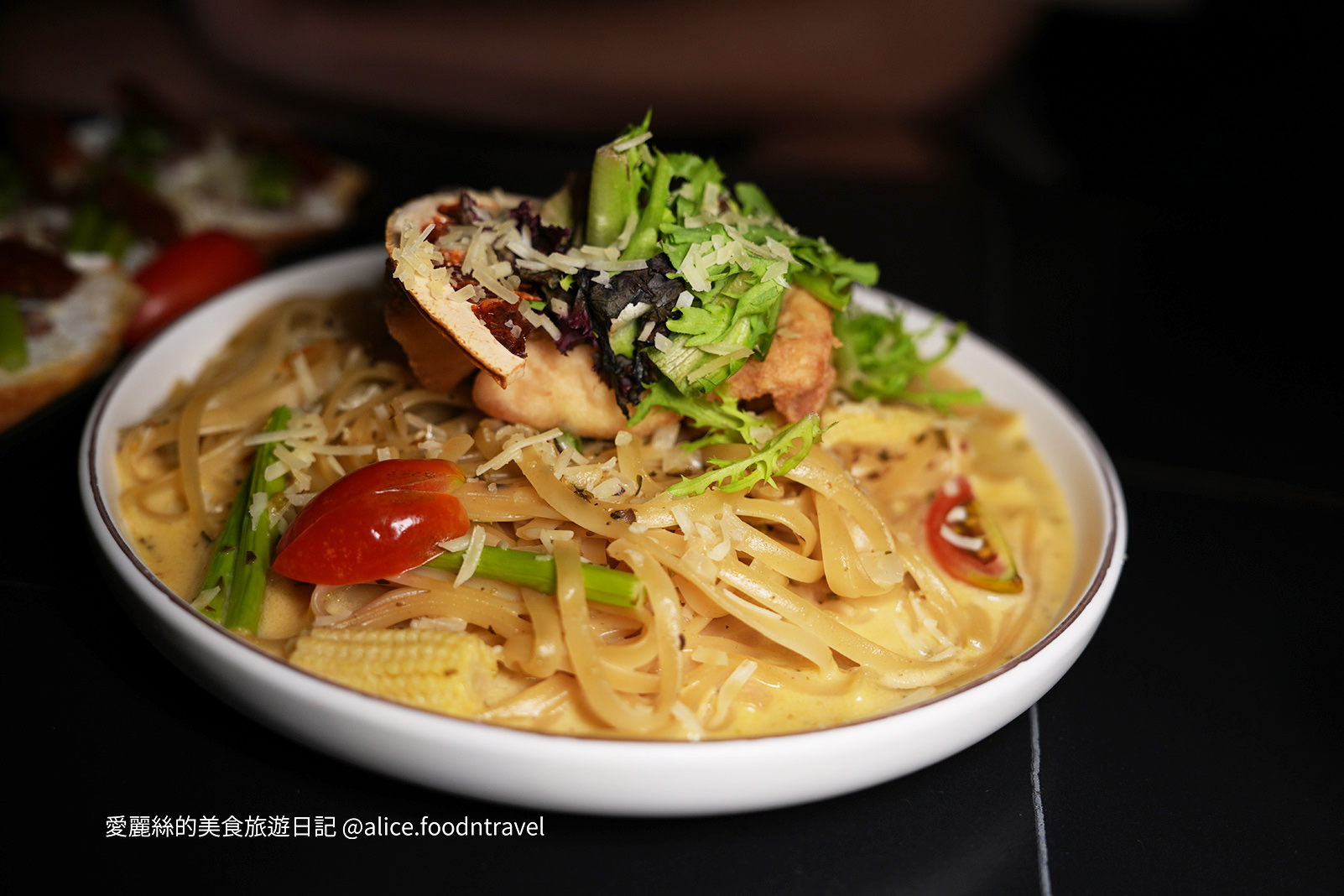 台中勤美美食台中勤美餐酒館台中勤美酒吧台中西區餐酒館台中西區酒吧台中國美館餐酒館台中國美館美食台中美術館美食台中慶生餐廳台中網美餐廳壽星優惠LuxyVogue菜單