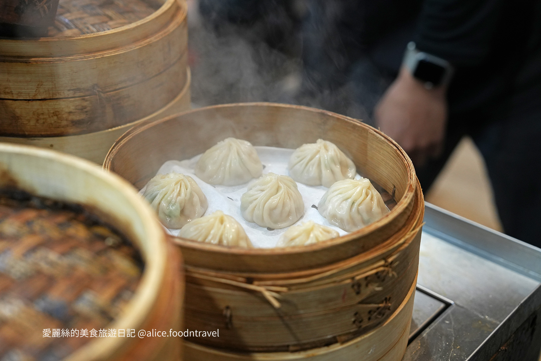 台中湯包推薦 古猗園灌湯包 台中必吃湯包 台中美食推薦 台中宵夜推薦 台中西屯美食 台中手工現包湯包 台中爆汁湯包 台中小籠包推薦 台中小籠湯包 台中晚餐推薦 台中外帶美食 台中創意湯包 絲瓜湯包推薦 台中鮮蚵湯包 巨無霸蝦湯包 鮮蝦湯包 台中乾拌麵推薦 台中酸辣湯推薦 台中平價美食