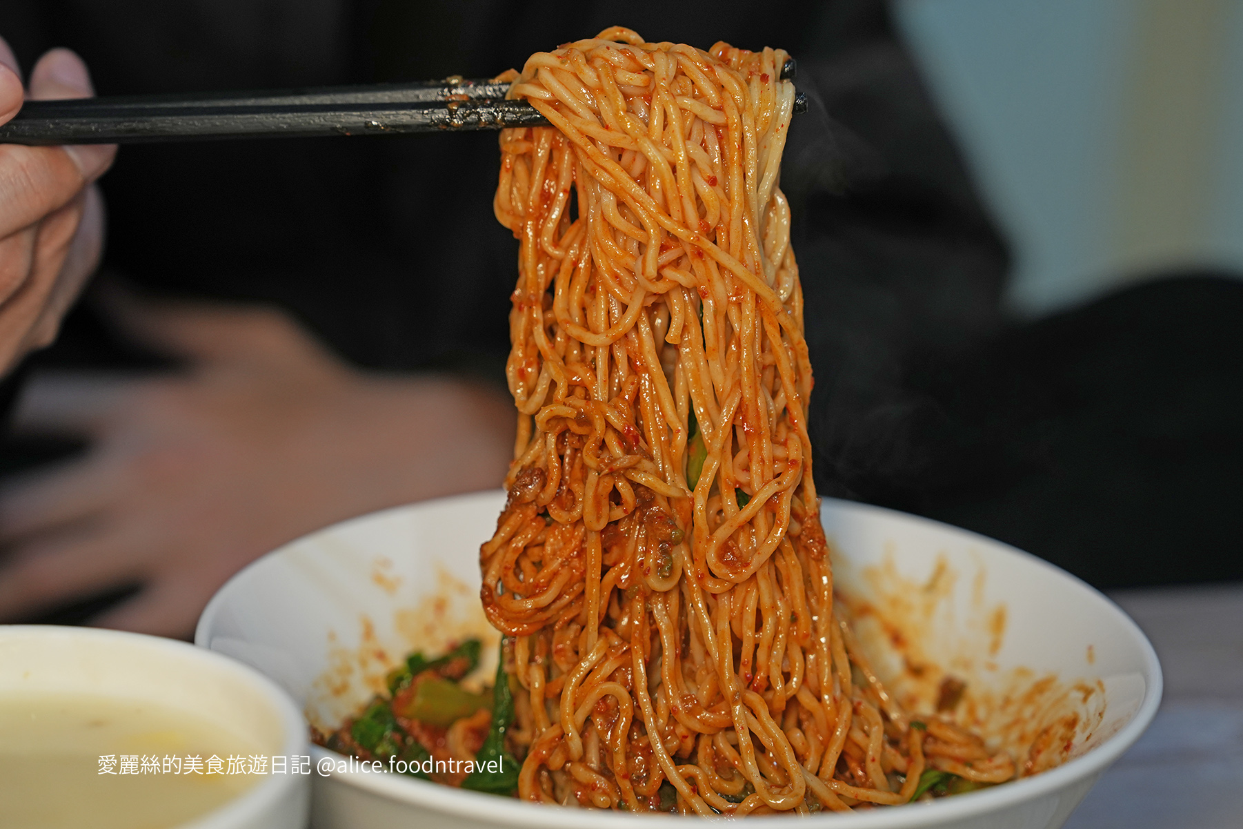 台中湯包推薦 古猗園灌湯包 台中必吃湯包 台中美食推薦 台中宵夜推薦 台中西屯美食 台中手工現包湯包 台中爆汁湯包 台中小籠包推薦 台中小籠湯包 台中晚餐推薦 台中外帶美食 台中創意湯包 絲瓜湯包推薦 台中鮮蚵湯包 巨無霸蝦湯包 鮮蝦湯包 台中乾拌麵推薦 台中酸辣湯推薦 台中平價美食