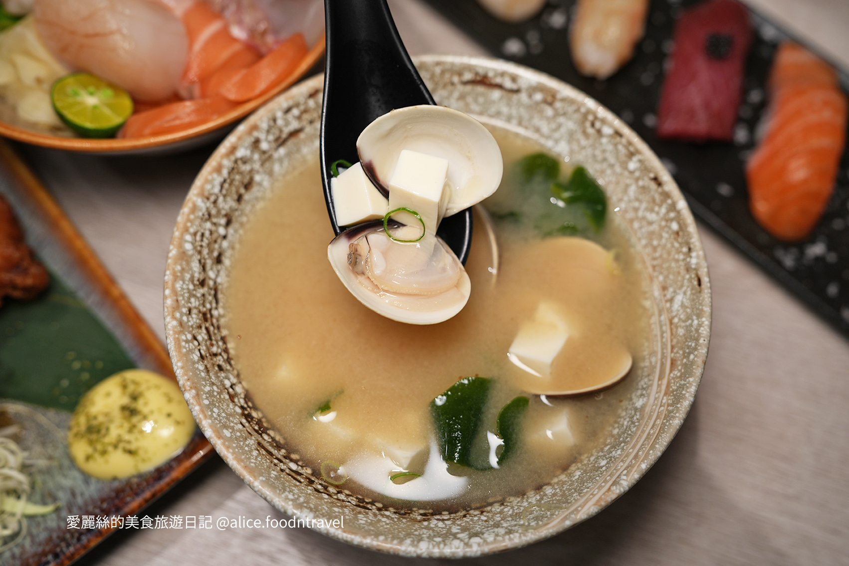 台中美食 台中日料 台中逢甲日式 台中逢甲居酒屋 台中居酒屋 台中丼飯 逢甲炸蝦 台中逢甲隱藏 台中平價美食 逢甲美食 逢甲日料 隱藏日式 逢甲居酒屋 必吃居酒屋 台中必吃日料 台中壽司推薦 逢甲壽司 CP值日式 