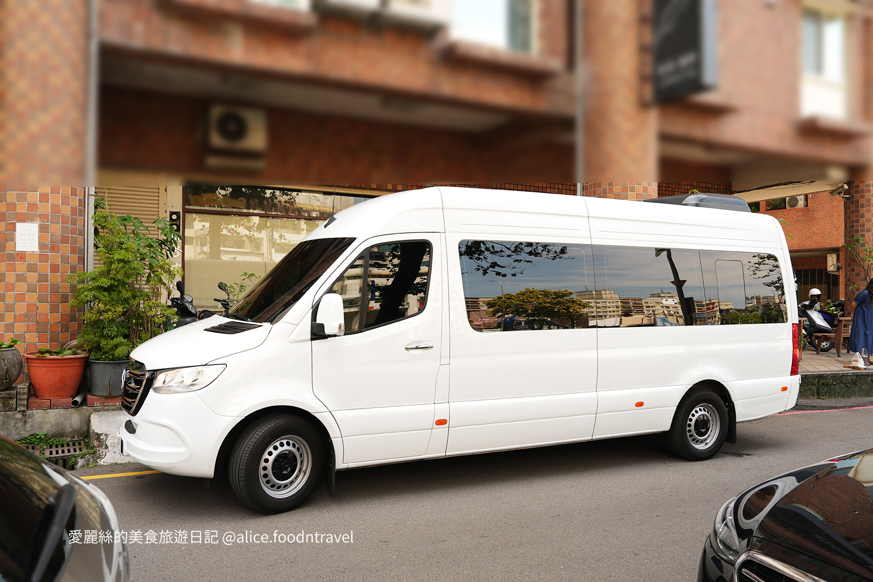 機場接駁國旅租車國旅包車商務包車商務租車保姆車出租豪華保姆車賓士保姆車賓士豪華保姆車賓士九人座賓士大T保姆車捷揚租車推薦