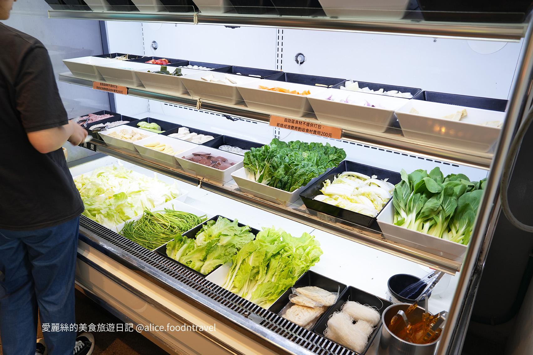 台中火鍋 台中沙鹿美食 沙鹿自助火鍋 台中片鴨 沙鹿片鴨 台中平價美食 台中晚餐推薦 台中自助火鍋 台中吃到飽 沙鹿吃到飽 沙鹿必吃 沙鹿人氣火鍋 沙鹿麻辣鍋 台中沙鹿美食
