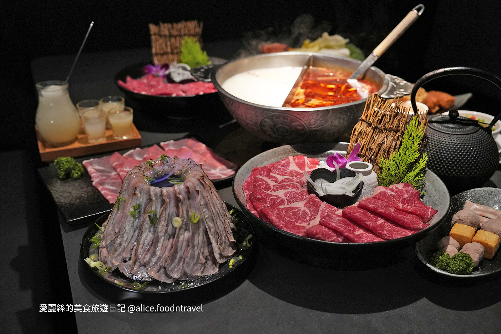 台中火鍋 台中南屯 台中南屯火鍋 台中南屯美食 台中必吃 新竹火鍋 新竹美食 新竹火鍋推薦 台中火鍋推薦 南屯餐廳 聚餐餐廳 慶生餐廳 台中麻辣鍋 台中鼎王 台中老四川 台中鴛鴦鍋 台中公益路美食 公益路火鍋 台中景點推薦 岩漿火鍋 商業午餐 台中宵夜