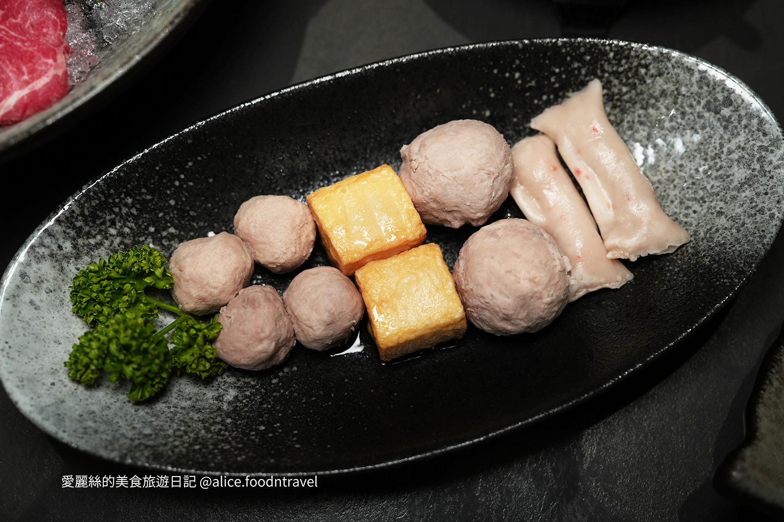 台中火鍋 台中南屯 台中南屯火鍋 台中南屯美食 台中必吃 新竹火鍋 新竹美食 新竹火鍋推薦 台中火鍋推薦 南屯餐廳 聚餐餐廳 慶生餐廳 台中麻辣鍋 台中鼎王 台中老四川 台中鴛鴦鍋 台中公益路美食 公益路火鍋 台中景點推薦 岩漿火鍋 商業午餐 台中宵夜 岩漿火鍋菜單
