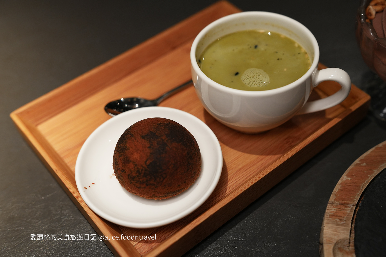 台中火鍋 台中南屯 台中南屯火鍋 台中南屯美食 台中必吃 新竹火鍋 新竹美食 新竹火鍋推薦 台中火鍋推薦 南屯餐廳 聚餐餐廳 慶生餐廳 台中麻辣鍋 台中鼎王 台中老四川 台中鴛鴦鍋 台中公益路美食 公益路火鍋 台中景點推薦 岩漿火鍋 商業午餐 台中宵夜 岩漿火鍋菜單