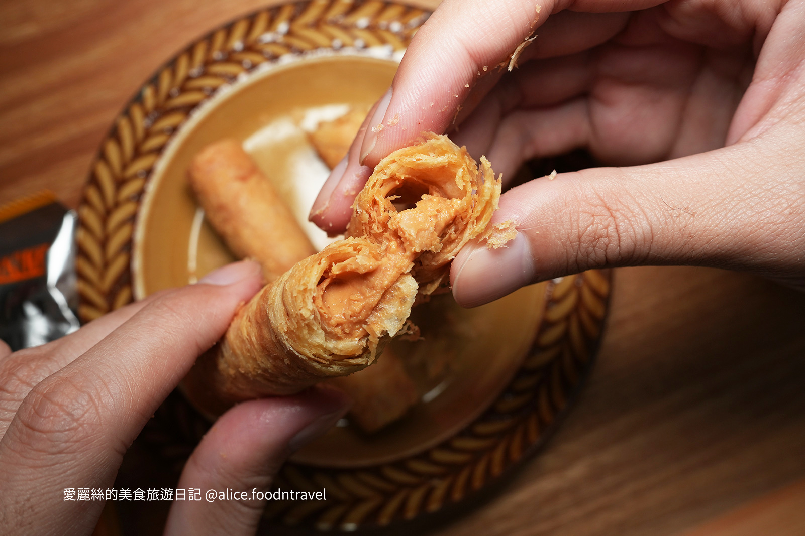 蛋捲禮盒送禮首選網購甜點宅配甜點網購禮盒宅配禮盒璽氏工坊蛋捲甜點推薦夢想實餡蛋捲肉鬆蛋捲巧克力蛋捲花生蛋捲