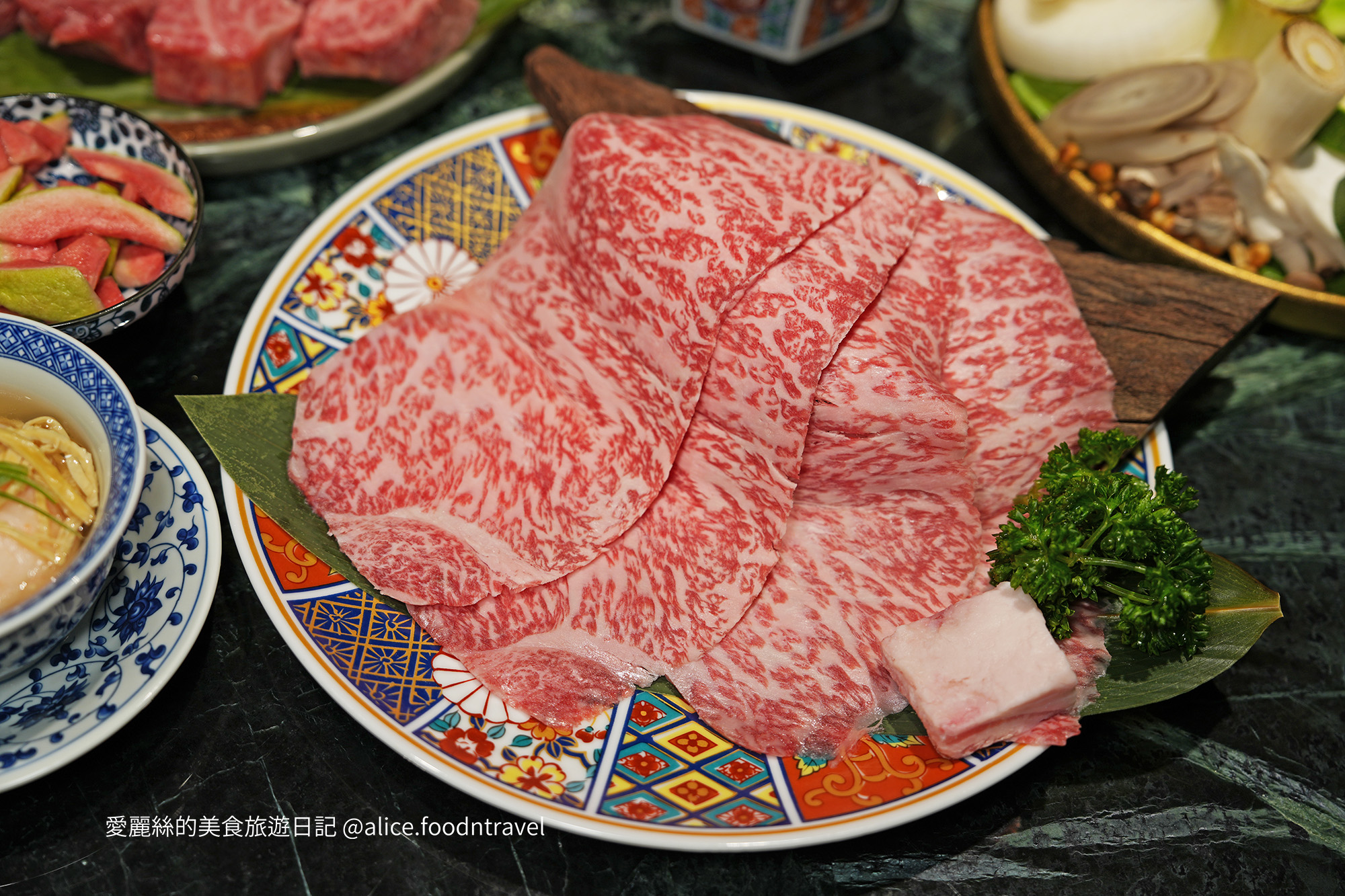 祇園禪院 祇園禪院壽喜燒 台北大安區美食 大安區壽喜燒 台北壽喜燒推薦 台北高級餐廳 台北約會餐廳 台北包廂餐廳 關西風壽喜燒 日本A5和牛 台北和牛料理 台北和牛壽喜燒 專人桌邊服務餐廳 全包廂餐廳 台北頂級壽喜燒 台北高級壽喜燒 台北慶生餐廳 台北商務聚餐餐廳 米澤牛 台北和牛餐廳