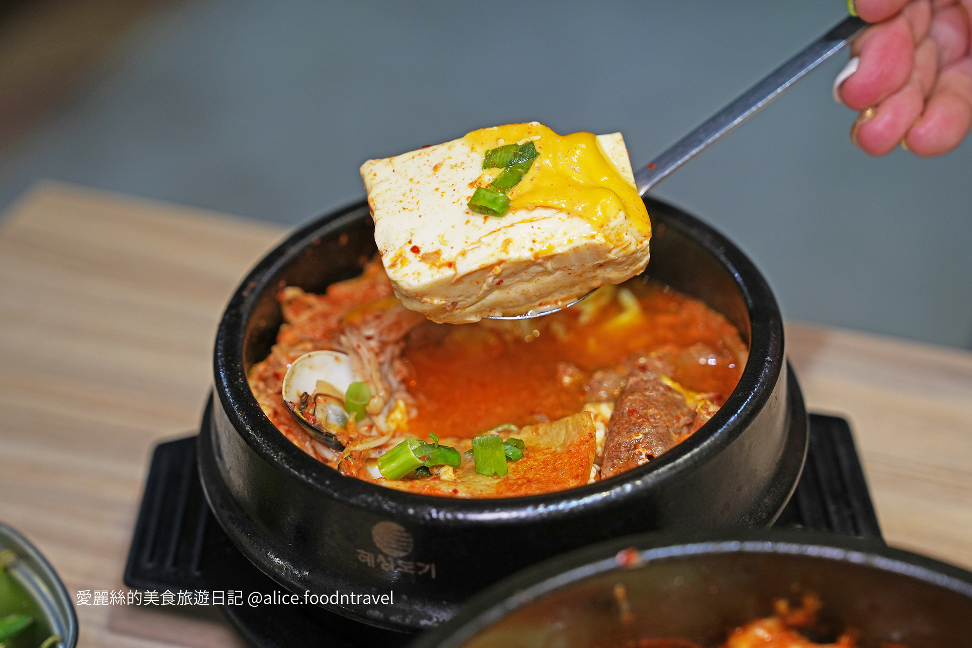台中韓式料理 台中部隊鍋 台中西區美食 台中西區韓式料理 台中韓式烤肉 台中銅板烤肉 台中烤肉推薦 台中韓式烤肉推薦 台中平價韓式料理 台中平價美食 台中韓國料理 台中豆腐鍋 台中韓國炸雞 台中平價韓式烤肉 台中火鍋推薦 忠明高中美食 科博館美食 科博館餐廳 SOGO餐廳 台中聚餐餐廳 阿里郎韓式小館