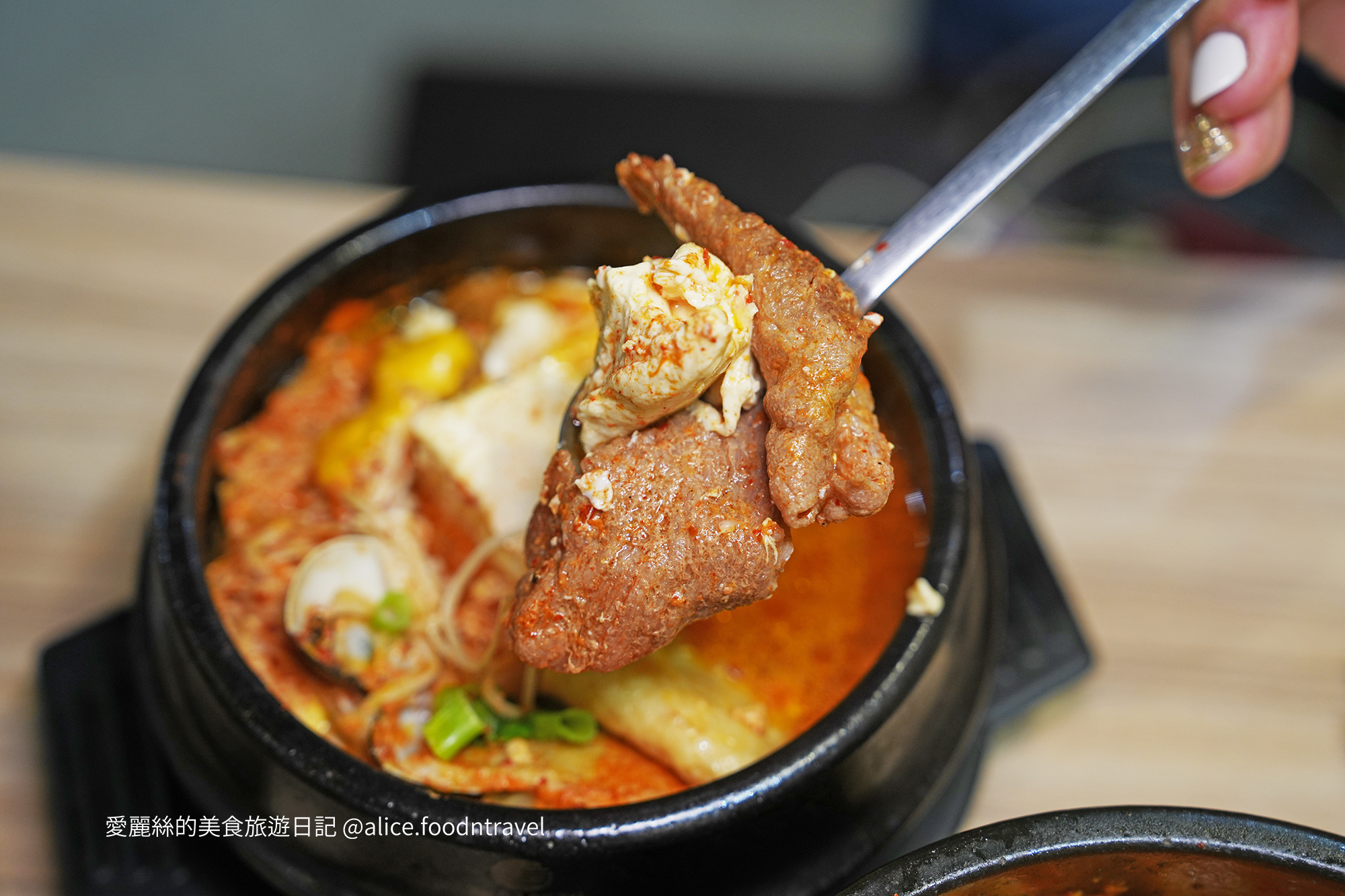 台中韓式料理 台中部隊鍋 台中西區美食 台中西區韓式料理 台中韓式烤肉 台中銅板烤肉 台中烤肉推薦 台中韓式烤肉推薦 台中平價韓式料理 台中平價美食 台中韓國料理 台中豆腐鍋 台中韓國炸雞 台中平價韓式烤肉 台中火鍋推薦 忠明高中美食 科博館美食 科博館餐廳 SOGO餐廳 台中聚餐餐廳 阿里郎韓式小館