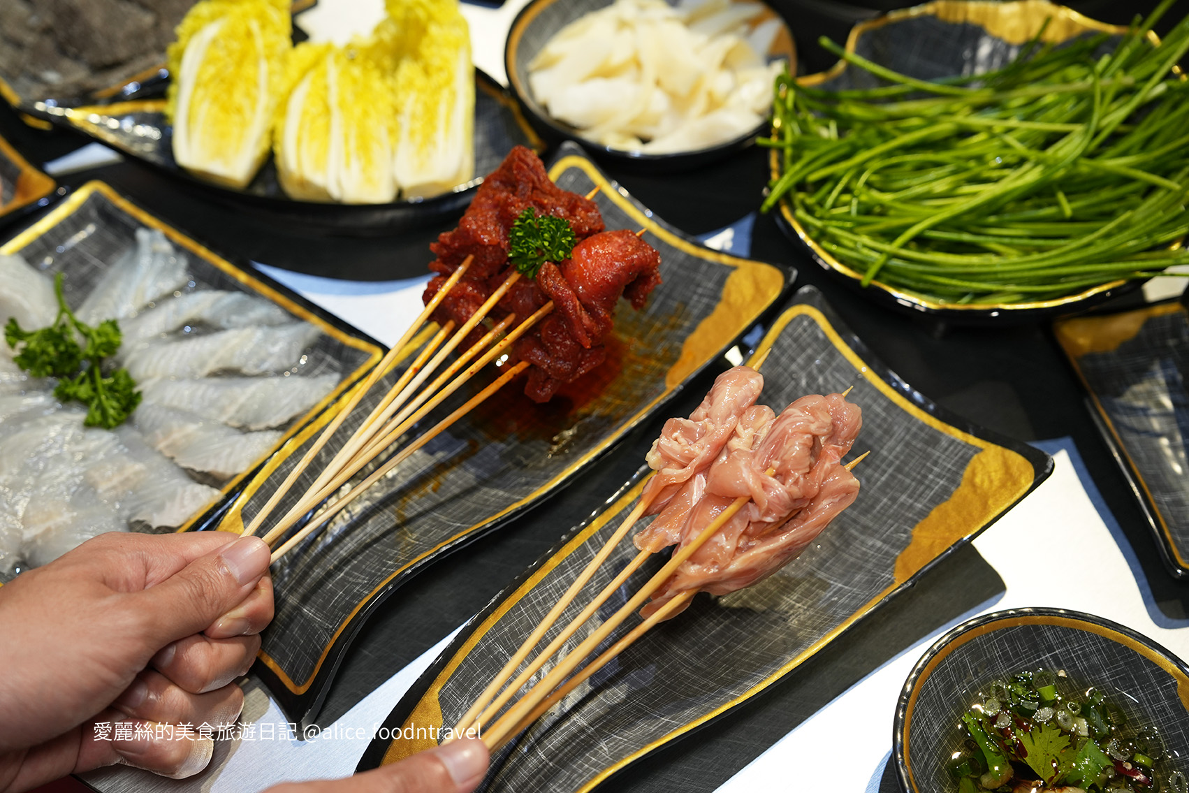 台中火鍋 台中麻辣鍋 台中火鍋必吃 台中必吃火鍋 北屯火鍋 北屯餐廳 北屯聚餐 北屯火鍋 民俗公園美食 老井 周記美食 洲際漢神美食 台中四川火鍋 四川麻辣鍋 台中麻辣鍋推薦 台中麻辣火鍋 台中川菜 台中 椒宴四川麻辣火鍋 霧都 郭大哥 鼎王