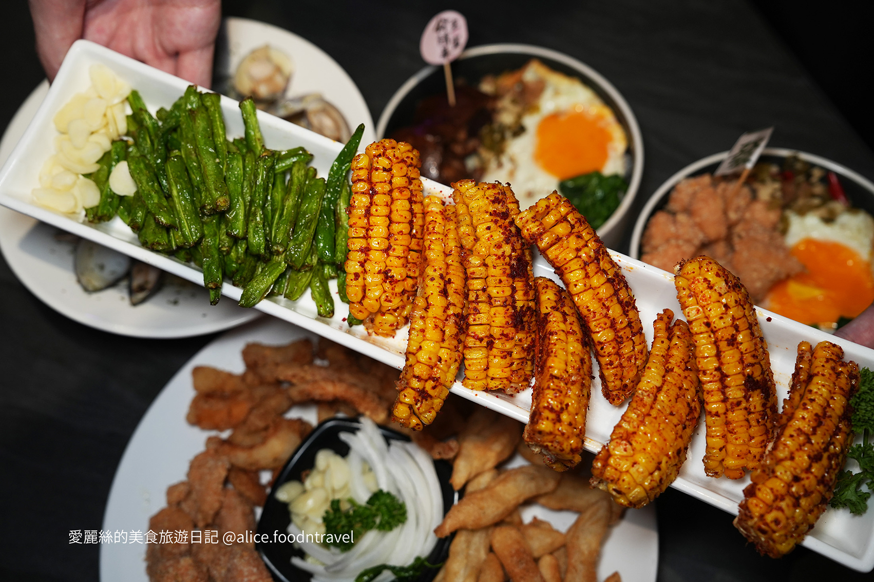 台中酒吧 台中慶生餐廳 台中必吃美食 西區酒吧 西區夜生活 台中夜生活 早上沒事晚上台中市 精誠路酒吧 台中喝酒 西區酒吧推薦 西區調酒 台中調酒 台中喝酒挑戰 特色酒吧 台中bar 西區bar 台中雞尾酒 台中特色酒吧 台中新開酒吧 台中派對 西區派對 台中小酌 台中買醉
