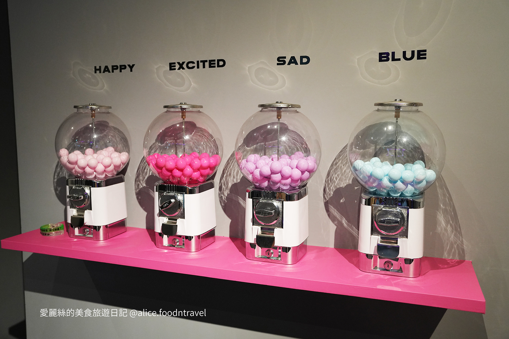 台中酒吧 台中慶生餐廳 台中必吃美食 西區酒吧 西區夜生活 台中夜生活 早上沒事晚上台中市 精誠路酒吧 台中喝酒 西區酒吧推薦 西區調酒 台中調酒 台中喝酒挑戰 特色酒吧 台中bar 西區bar 台中雞尾酒 台中特色酒吧 台中新開酒吧 台中派對 西區派對 台中小酌 台中買醉