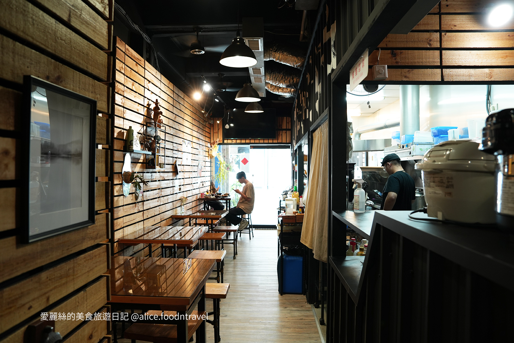 台中米食 台中飯類 台中美食推薦 台中蘿蔔糕 港式蘿蔔糕 台中米糕 市區米糕推薦 cp值 台中中區小店 中區美食 日式蓋飯 台中蓋飯推薦  必吃米糕 中區必吃 必吃蘿蔔糕 
