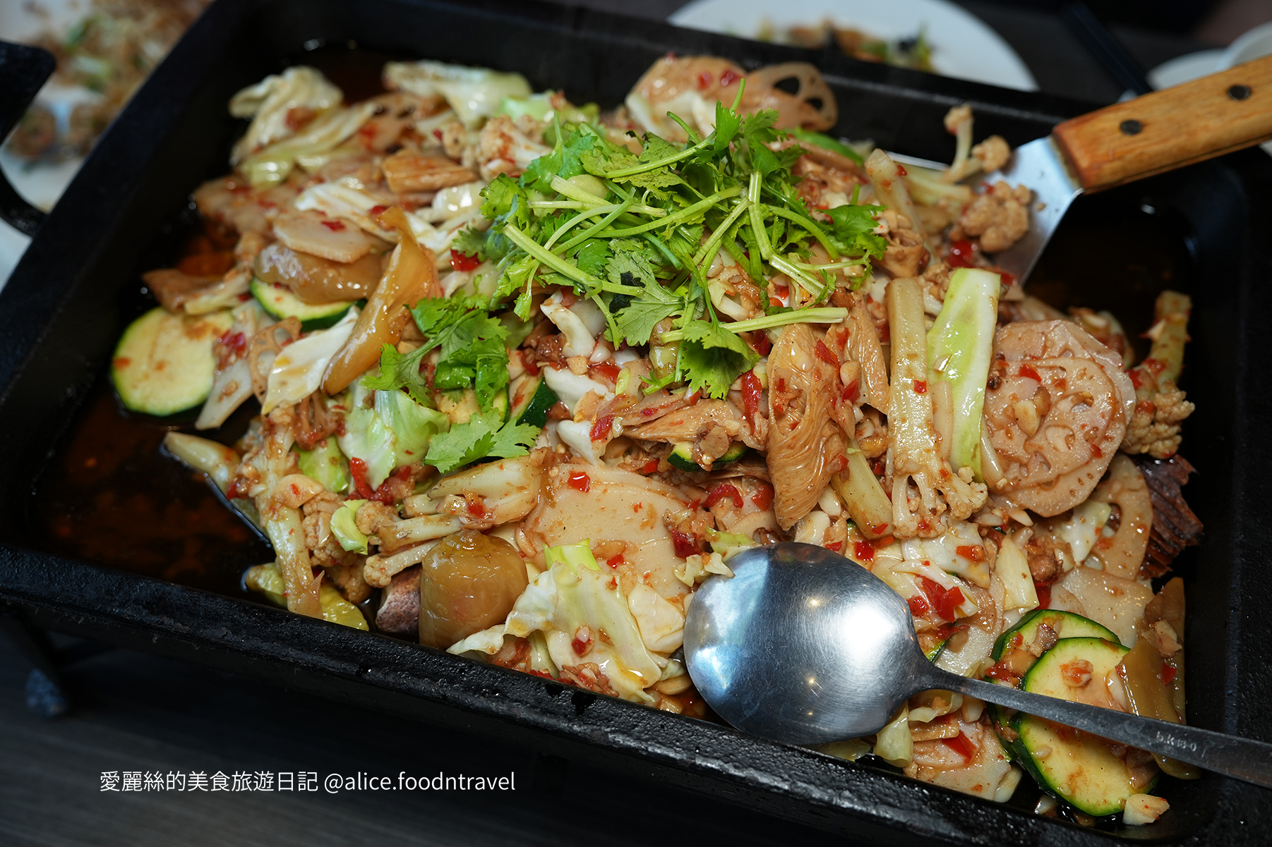 台中南屯 台中公益路美食 南屯必吃 台中南屯美食 台中餐廳 台中川菜 台中中式料理 台中聚餐 台中慶生 台中父親節餐廳 台中四川烤魚 台中川粵菜 巫山烤魚 城裡城外巫山烤魚 台中麻辣鍋