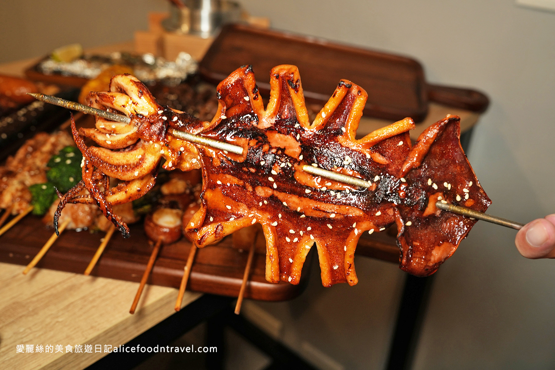 台中西區美食台中串燒台中餐酒館台中燒肉台中燒烤台中平價美食台中平價串燒台中外帶台中外送台中勤美美食台中深夜美食準烤生