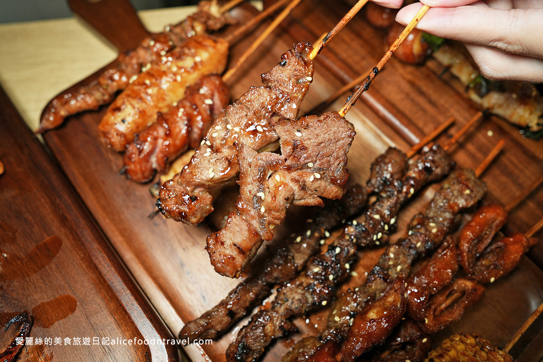 台中西區美食台中串燒台中餐酒館台中燒肉台中燒烤台中平價美食台中平價串燒台中外帶台中外送台中勤美美食台中深夜美食準烤生