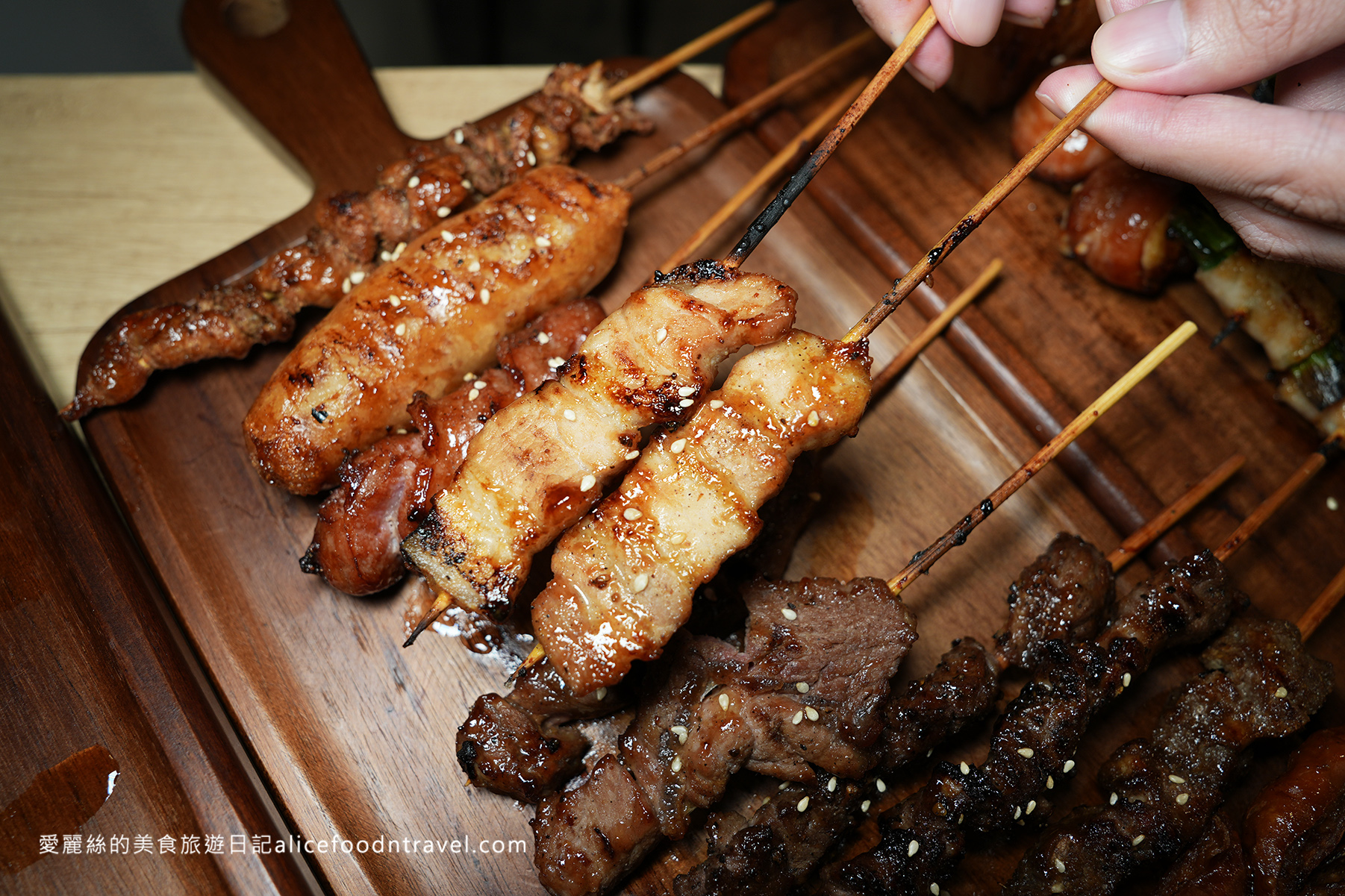 台中西區美食台中串燒台中餐酒館台中燒肉台中燒烤台中平價美食台中平價串燒台中外帶台中外送台中勤美美食台中深夜美食準烤生