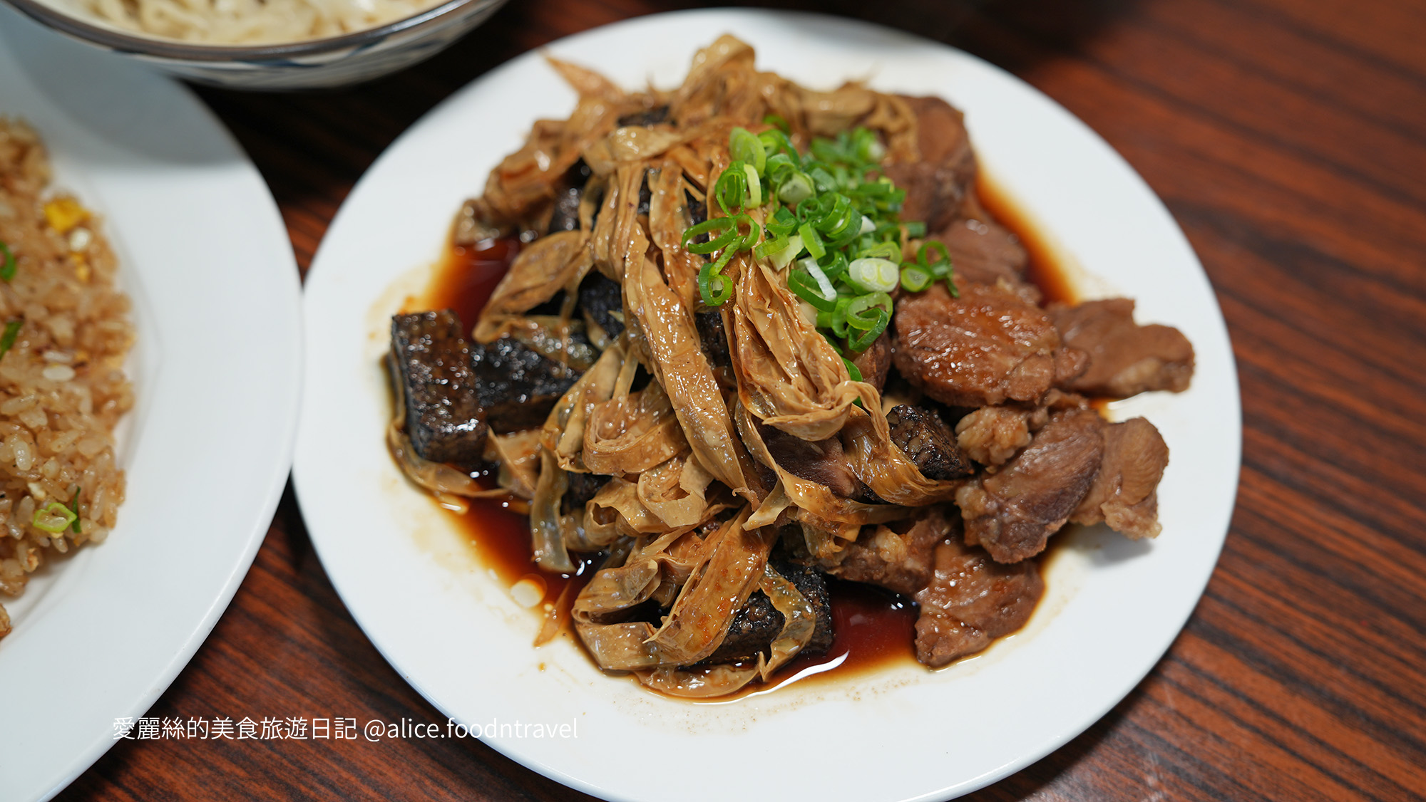苗栗苑裡美食 苑裡美食 苑裡小吃 苑裡美食推薦 苑裡平價美食 苑裡午餐 苑裡必吃 苑裡好吃 苗栗小吃推薦 苑裡辣醬麵 辣醬麵推薦 苑裡乾麵 苑裡炒飯 苑裡水餃 苑裡滷味 苑裡麵店 苑裡麵食 苑裡銅板美食 苗栗苑裡午餐 三月出午