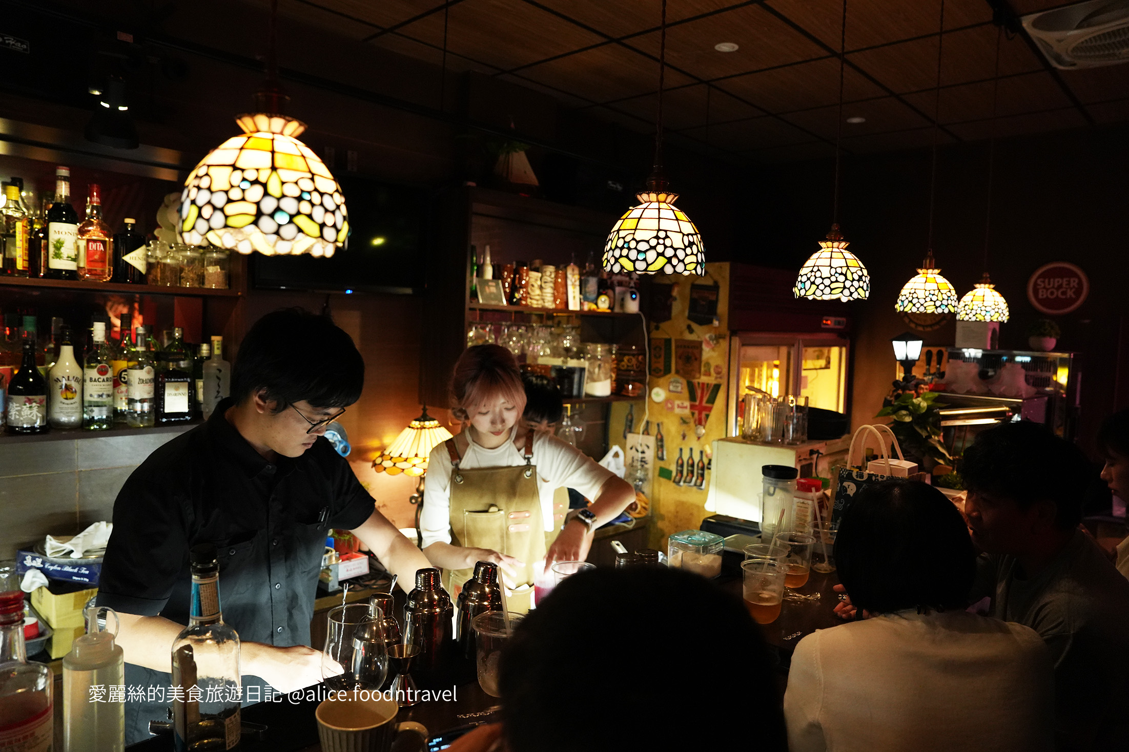 彰化音樂 彰化酒吧 彰化爵士 彰化bar 彰化景點 彰化live 彰化夜生活 彰化音樂餐廳 彰化文青 彰化獨立音樂 彰化調酒 彰化必去 彰化樂手 彰化推薦 彰化現場演奏 彰化約會 彰化微醺 彰化酒 彰化表演