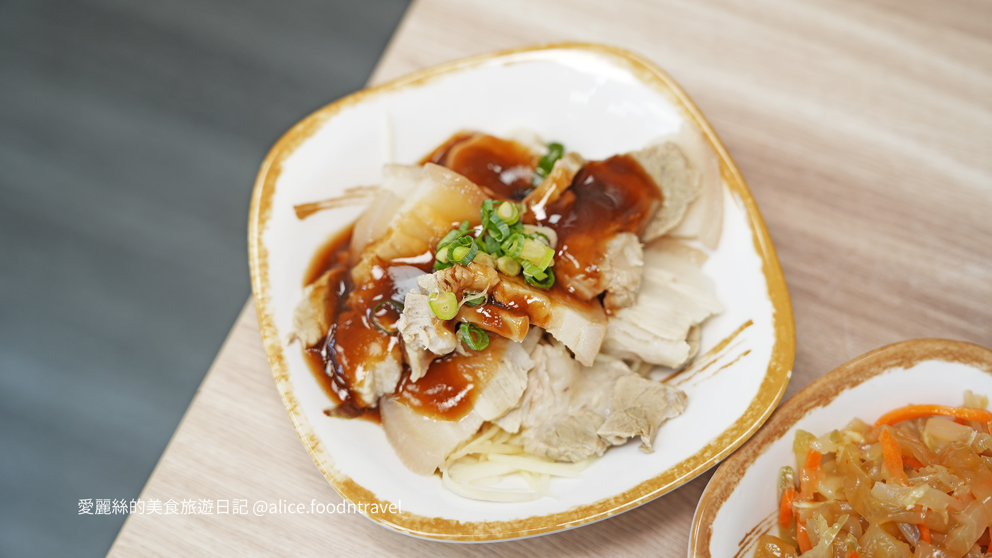 台中北屯美食 台中北屯小吃 台中北屯美食推薦 北屯美食推薦 北屯小吃推薦 台中肉羹 北屯肉羹 台中蒜味肉羹 北屯蒜味肉羹 蒜霸王 蒜霸王肉羹 蒜霸王北屯 蒜霸王菜單 台中涼麵 北屯涼麵 台中滷肉飯 北屯滷肉飯 台中平價小吃 北屯平價美食 昌平路美食