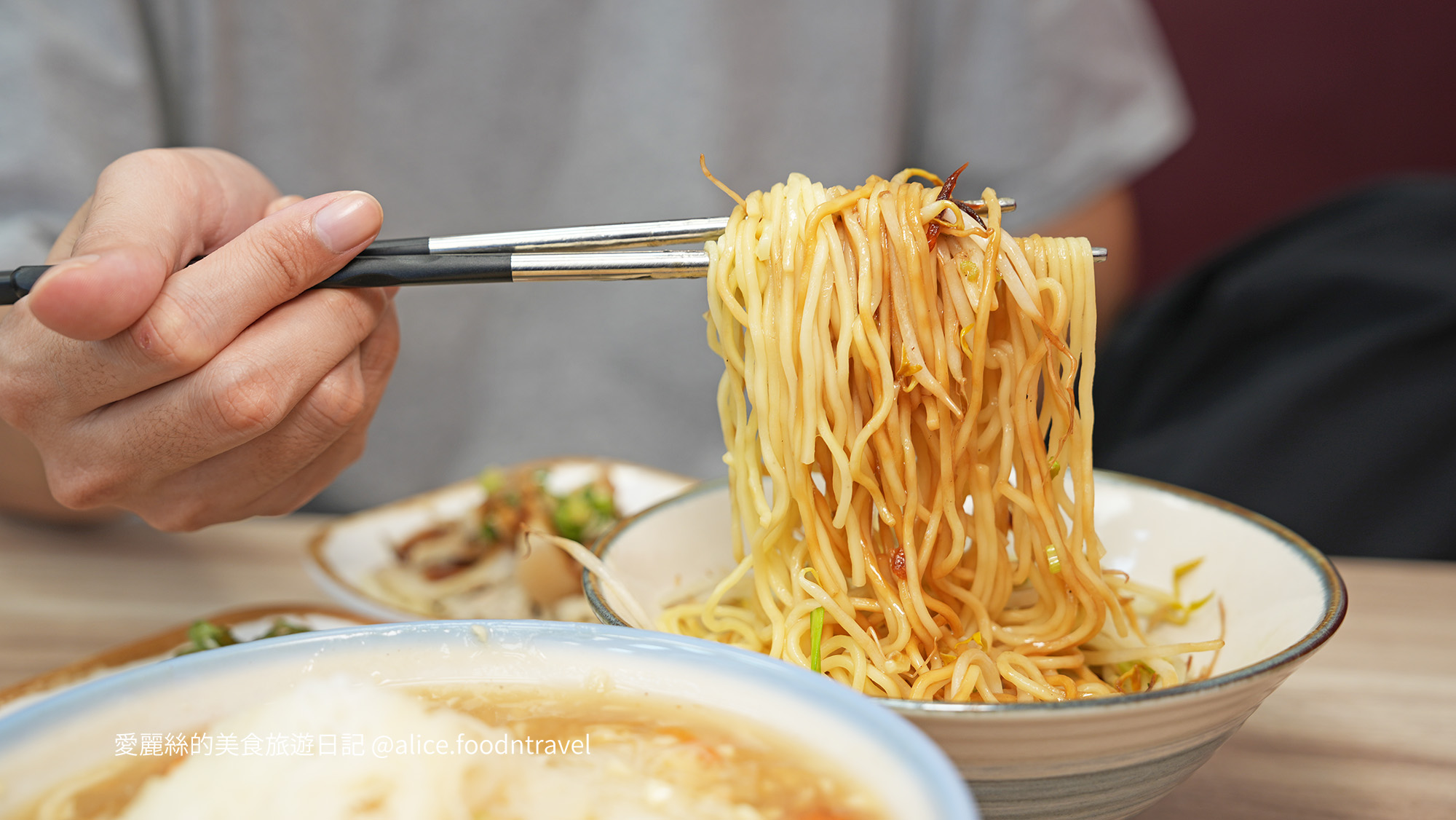 台中北屯美食 台中北屯小吃 台中北屯美食推薦 北屯美食推薦 北屯小吃推薦 台中肉羹 北屯肉羹 台中蒜味肉羹 北屯蒜味肉羹 蒜霸王 蒜霸王肉羹 蒜霸王北屯 蒜霸王菜單 台中涼麵 北屯涼麵 台中滷肉飯 北屯滷肉飯 台中平價小吃 北屯平價美食 昌平路美食