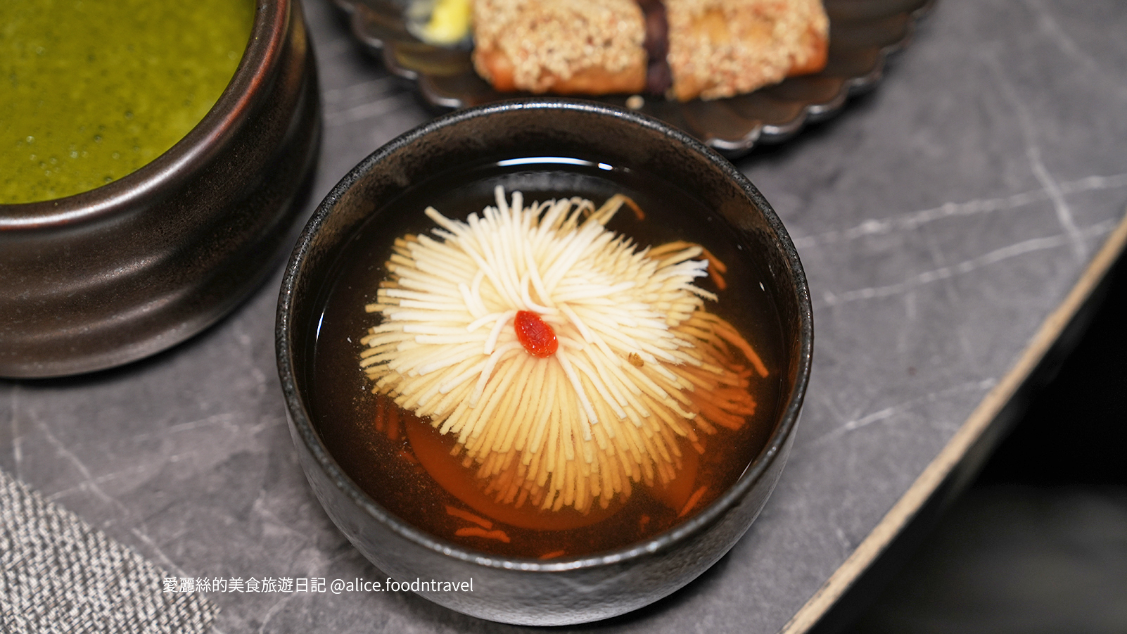 二本松涮涮鍋-二本松-台北火鍋推薦-台北約會餐廳-台北必吃-台北火鍋-台北大安推薦-捷運大安站美食-大安美食-台北大安火鍋-台北大安必吃-台北必吃-台北美食推薦-台北火鍋推薦-帝王蟹-a5和牛-日本和牛火鍋-和牛火鍋-台北高級餐廳