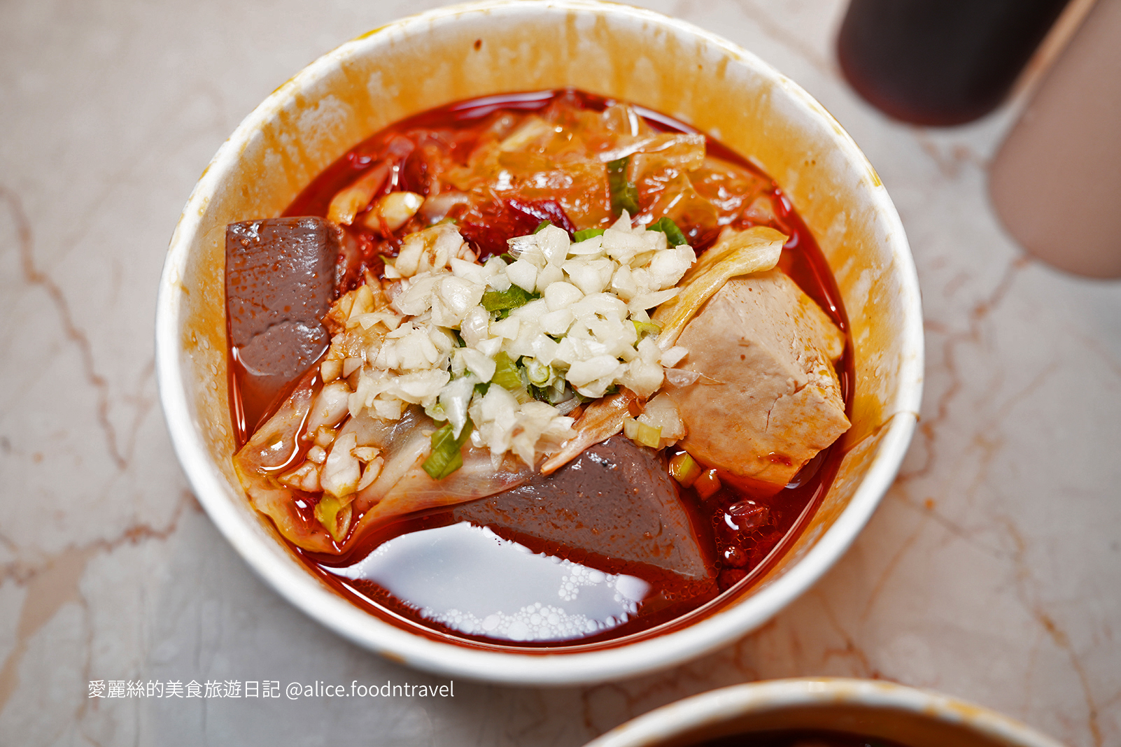 台中美食 台中一中美食 台中麻辣臭豆腐 台中麻辣鴨血 中一中美食 中一中必吃 中一中麻辣 中一中CP 台中CP 台中重口味 中一中重口味 台中必吃 台中夜市美食 台中麻辣