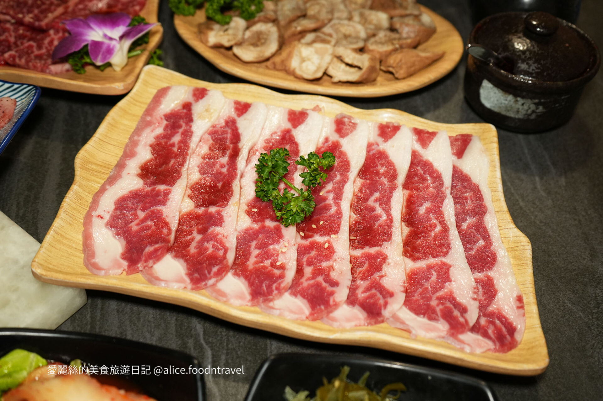 台中西區燒肉台中燒肉推薦燒肉推薦燒肉店燒烤台中串燒台中烤肉日式燒肉日式炭火燒肉台中燒肉排行榜六本木燒肉和牛安格斯牛六本木燒肉菜單