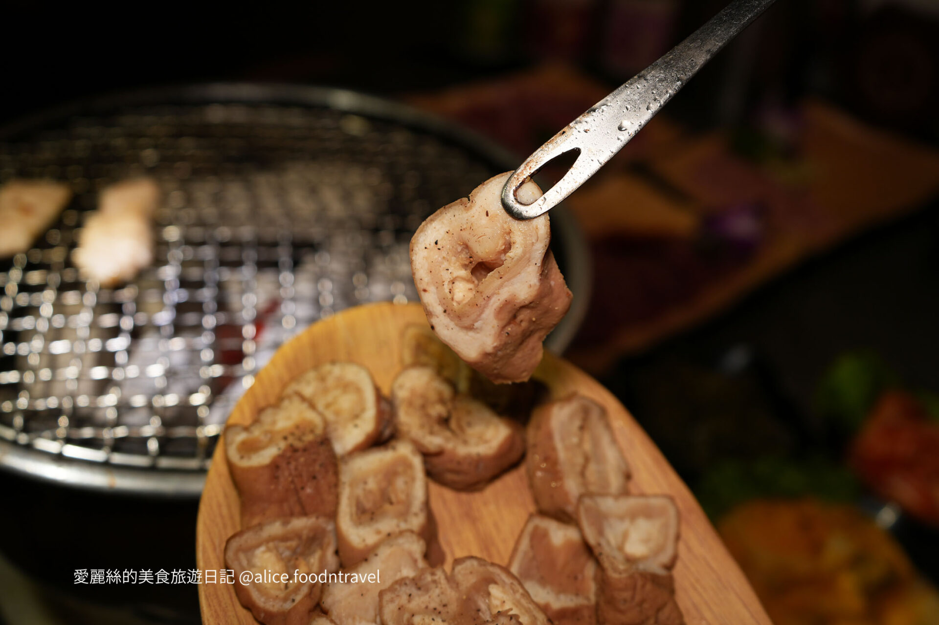 台中西區燒肉台中燒肉推薦燒肉推薦燒肉店燒烤台中串燒台中烤肉日式燒肉日式炭火燒肉台中燒肉排行榜六本木燒肉和牛安格斯牛六本木燒肉菜單