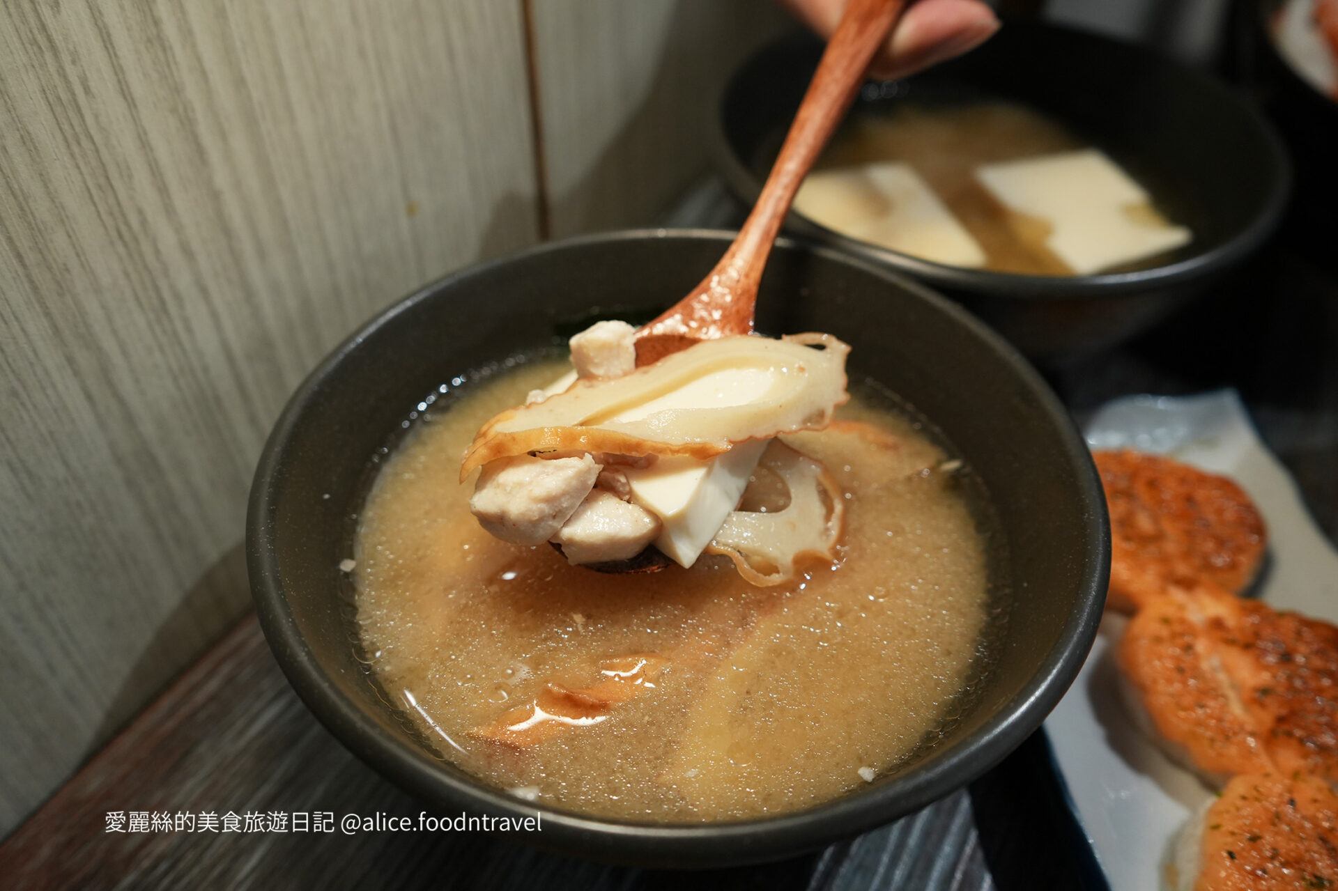 新竹日本料理新竹居酒屋新竹美食新竹高鐵美食竹北美食竹北日本料理竹北居酒屋新竹餐廳推薦新竹必吃馬的生食丼生魚片握壽司手卷串燒馬的生食丼好吃嗎