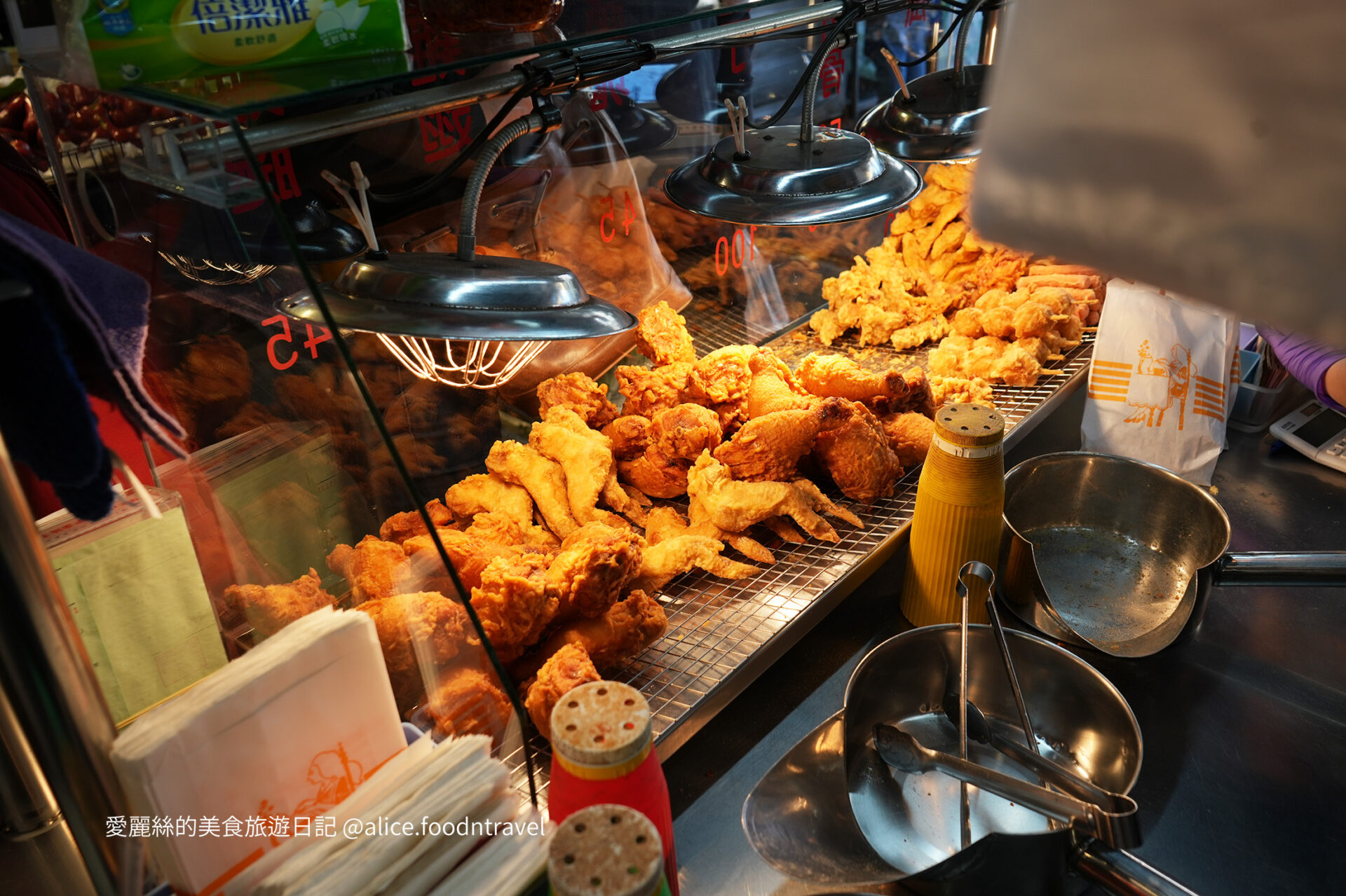 台中炸雞胖老爹男子和炸雞北平黃昏市場北平路美食北區美食台中小吃台中美食推薦炸雞腿台中西屯美食中清路美食菜市場美食