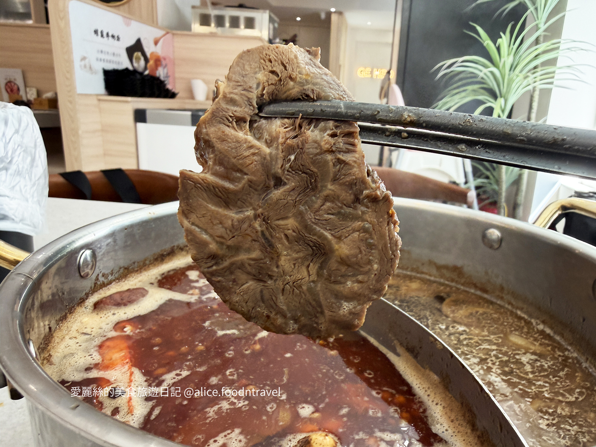 台北火鍋 台北大安站 台北大安火鍋 台北忠孝復興 台北忠孝復興火鍋 和牛火鍋 台北極鶴 吃到飽 台北吃到飽 大安吃到飽 忠孝復興吃到飽 吃到飽火鍋推薦 台北必吃 頂級火鍋 高級火鍋 鱈場蟹 鱈場蟹吃到飽 和牛吃到飽 台北聚餐推薦 台北聚餐首選 台北壽喜燒 高級壽喜燒 高級麻辣鍋 台北和牛壽喜燒 必吃壽喜燒
